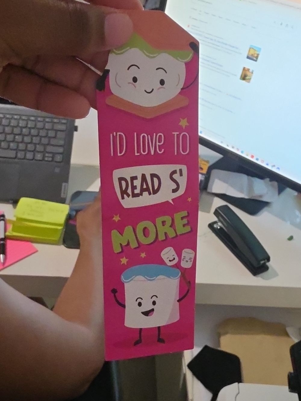 Pink 'I'd Love to Read S' More' Bookmark with Marshmallow Design